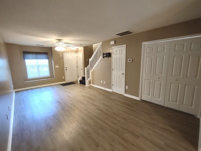Building Photo - Beautiful home in prime location!