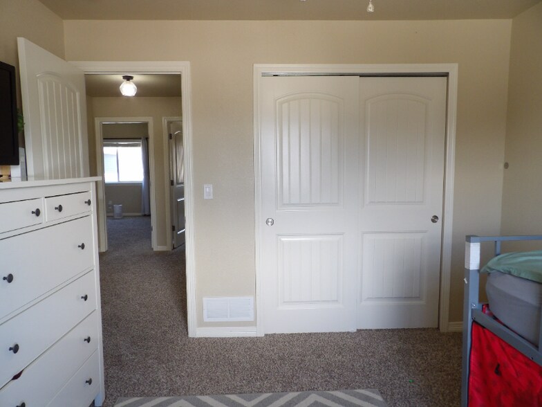 Building Photo - 6343 Wallowing Way