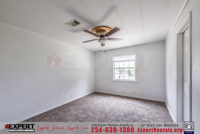 Building Photo - A cozy 3-bedroom, 2-bathroom home nestled ...