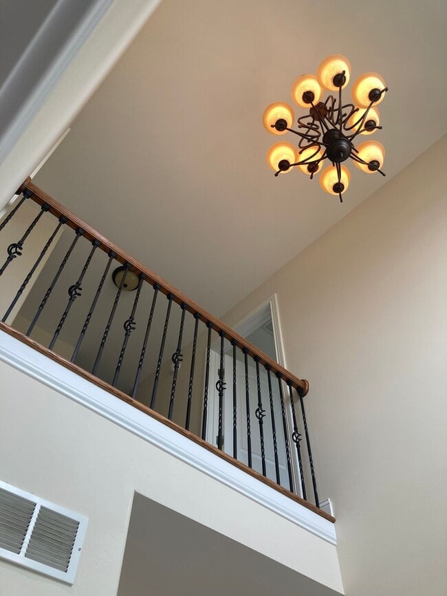 Building Photo - 108 Carriage Hills Ln