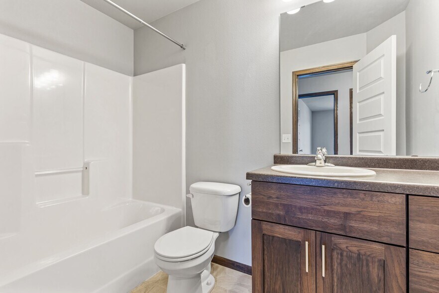 Building Photo - 3375 Prairie Heights Way