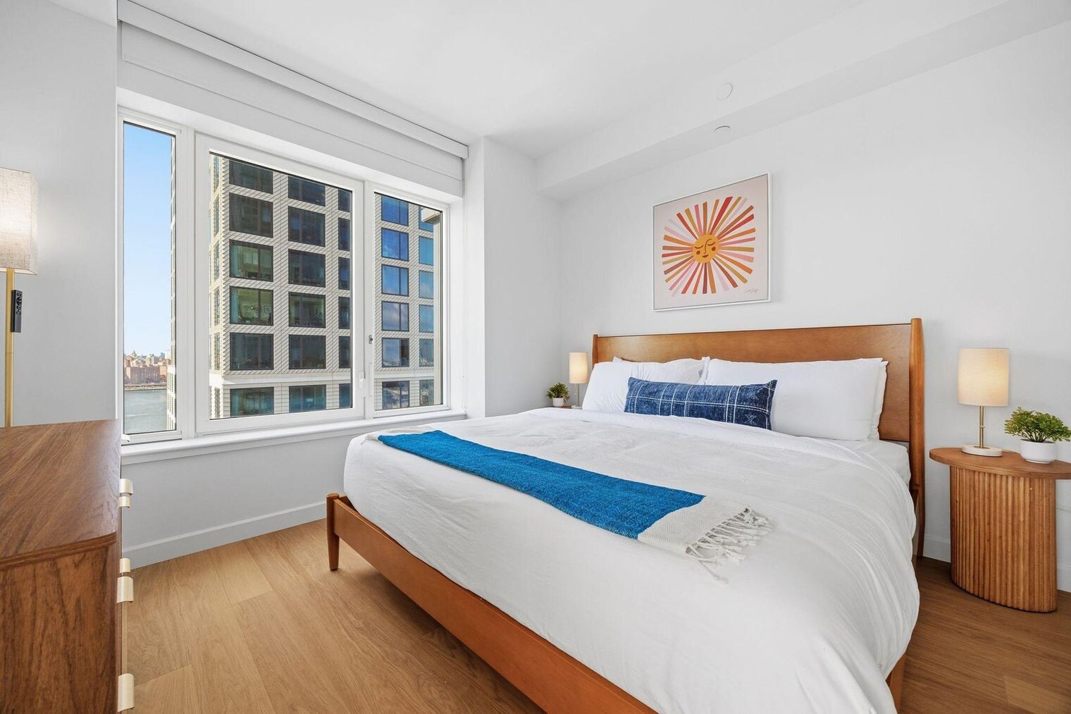 Building Photo - 16 Dupont St