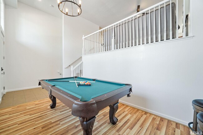 Building Photo - 2490 Eastshore Pl