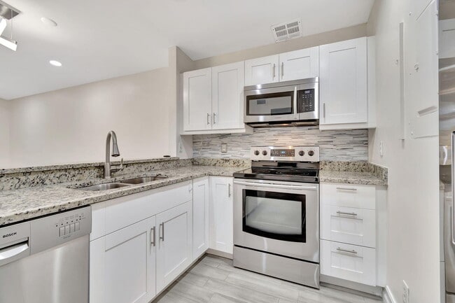 Building Photo - 11555 Orange Blossom Ln