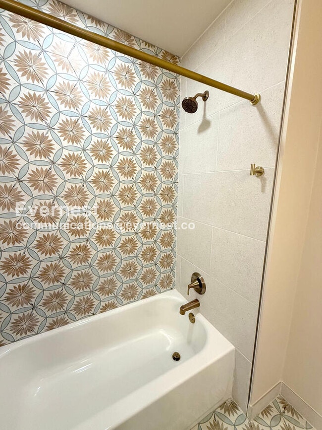 Building Photo - 412 W Roosevelt St