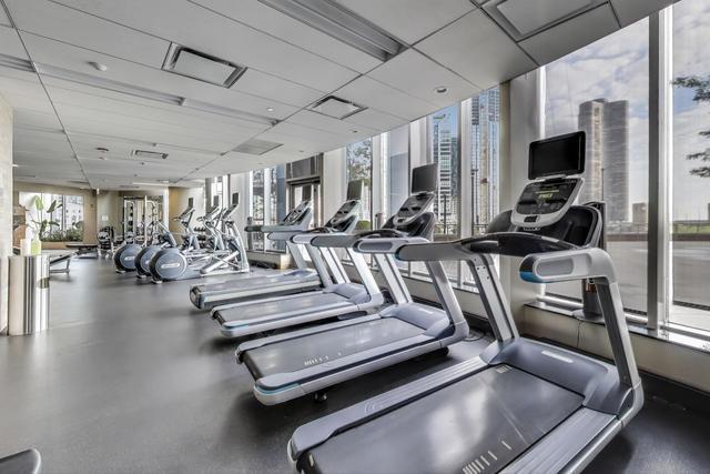 Building Photo - 420 E Waterside Dr