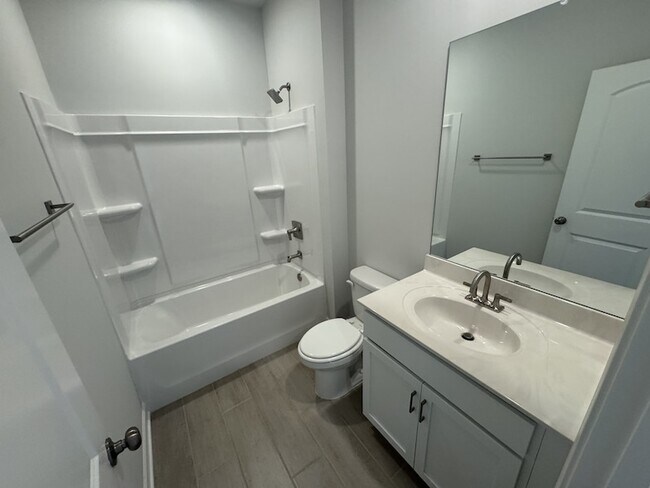 Building Photo - 511 Forsberg Ct