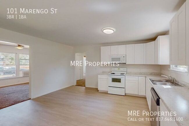 Building Photo - 101 Marengo St