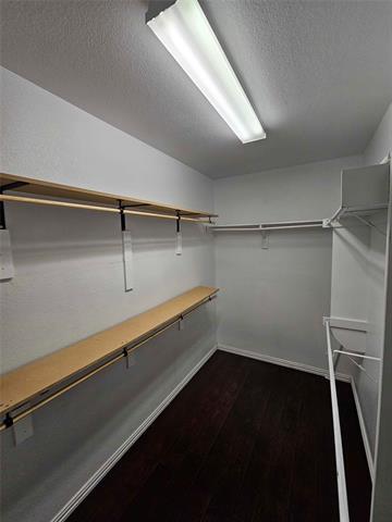 Building Photo - 520 Creekside Dr