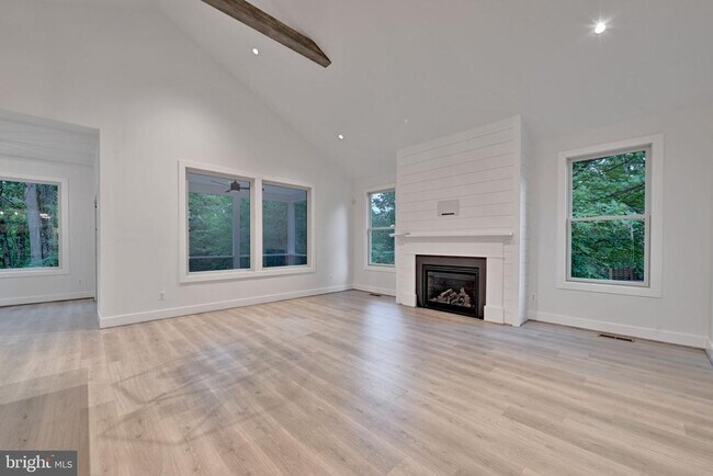 Building Photo - 8179 Bodkin Ave