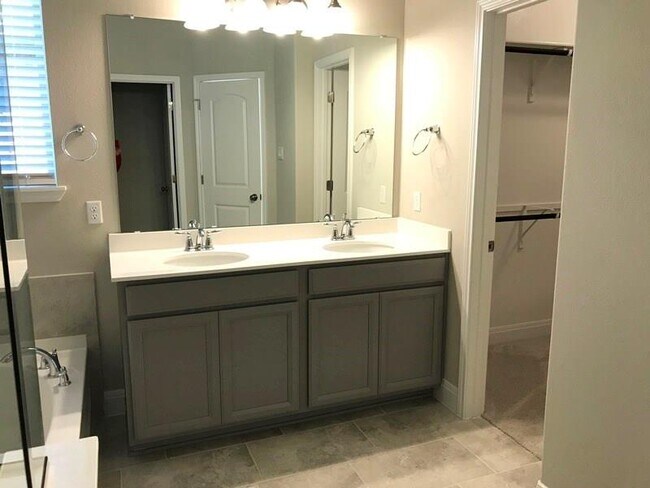 Building Photo - 109 Eli Whitney Way