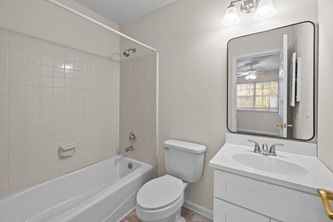 Building Photo - 9024 St Thomas Ln