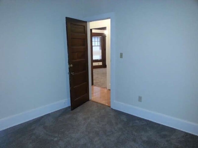 Building Photo - 2924NMarylandM