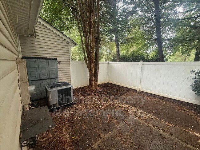 Building Photo - 1458 Harpers Inlet Dr