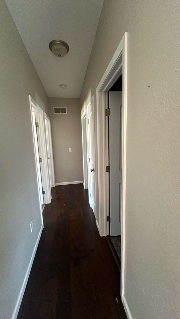 Building Photo - 4 bedrooms 2 bathrooms Duplex in Washington