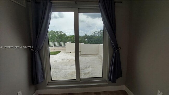 Building Photo - 1115 N 17th Ave