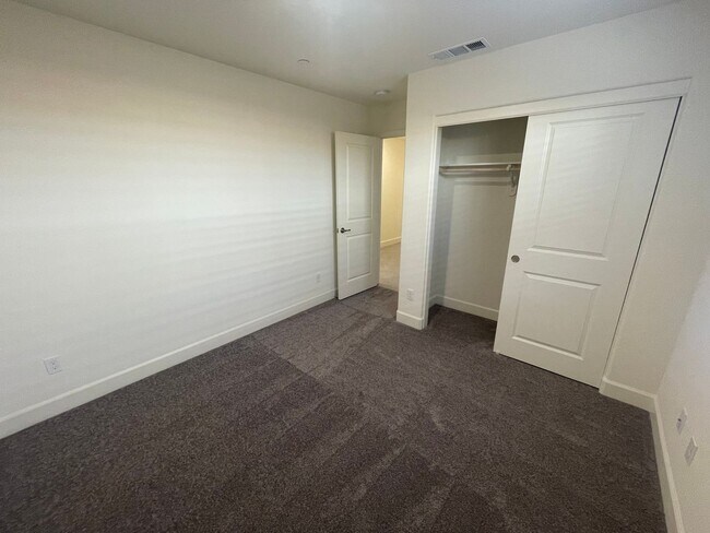 Building Photo - Brand New Lennar Home in Sparks!