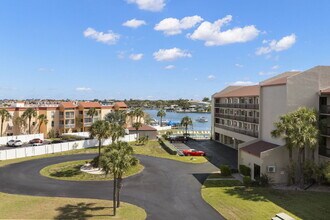 Building Photo - Condo For Rent on ST PETE BEACH!