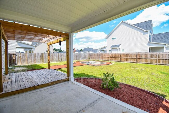 Building Photo - 114 Welborn St