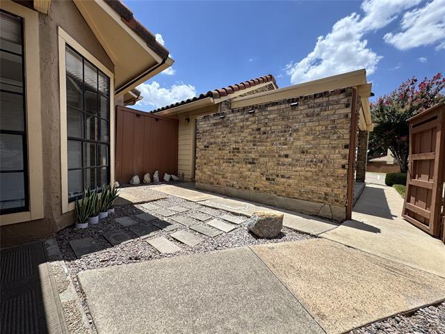 Building Photo - 4254 Cuesta Dr