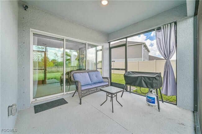 Building Photo - 8948 Cascade Price Cir