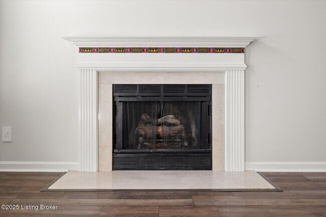 Building Photo - 10523 Going Ct