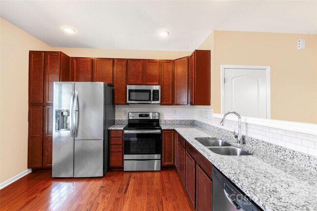 Building Photo - 7314 Sienna Heights Pl