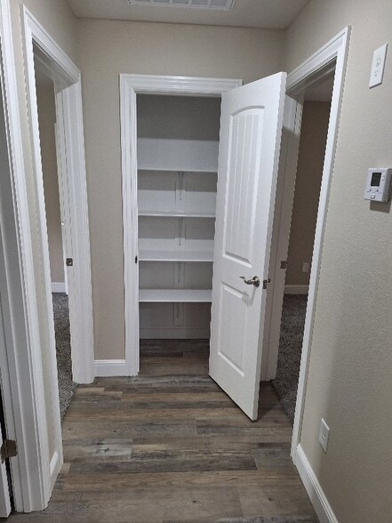 Building Photo - 1722 S Porter Ave