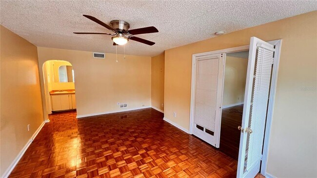 Building Photo - 1807 N Park Ave