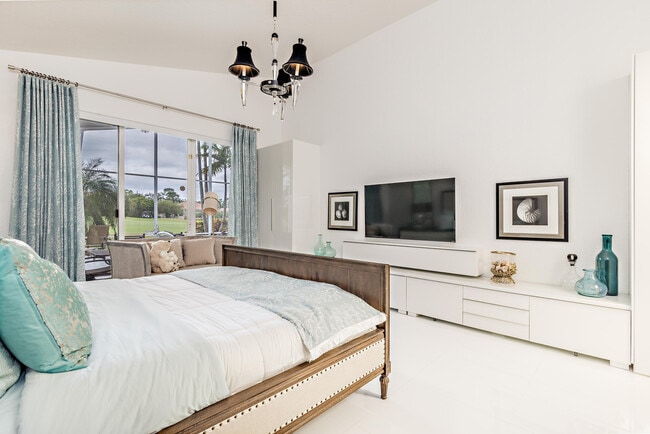 Building Photo - 8270 Spyglass Dr