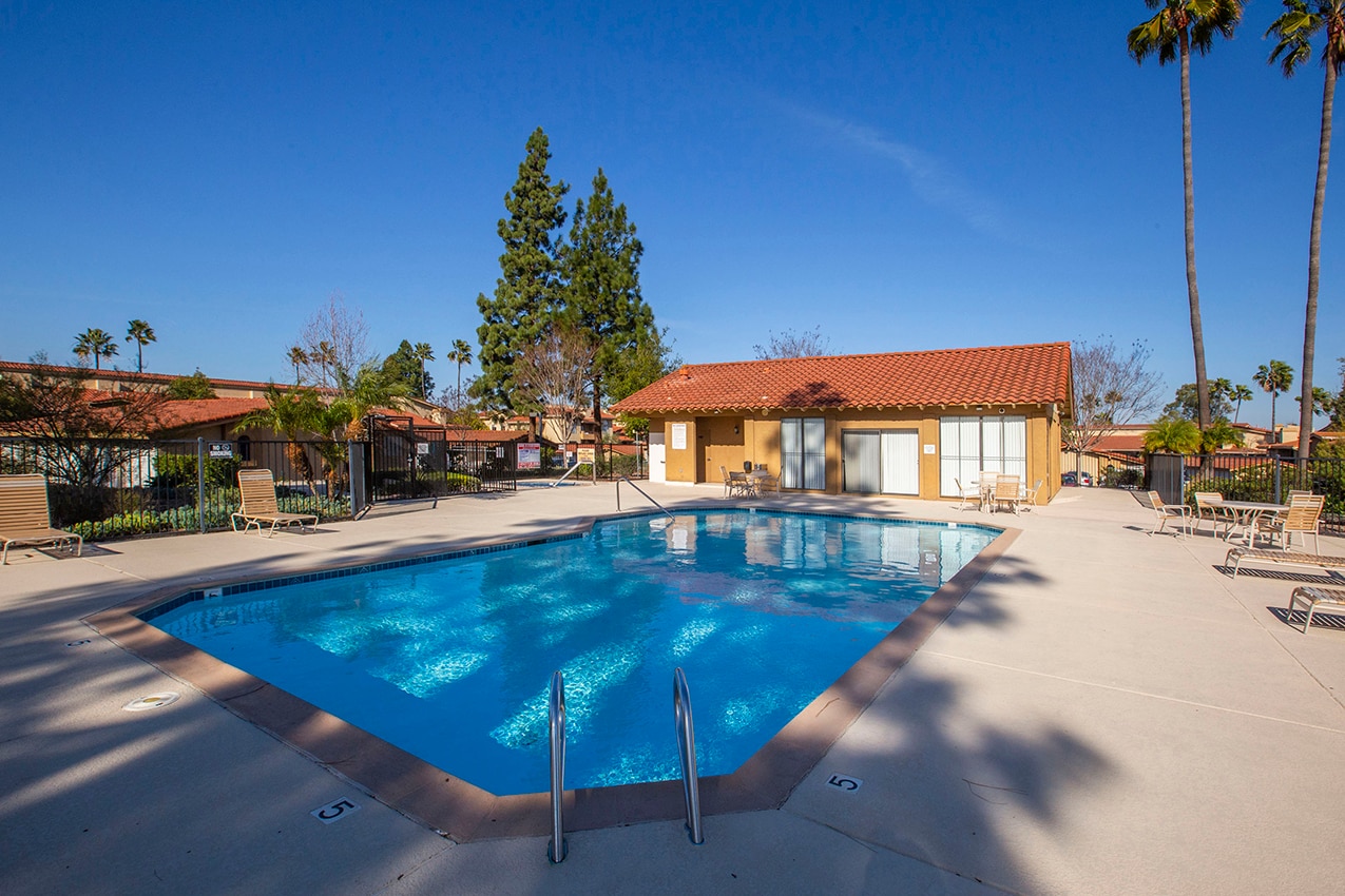 Building Photo - 12290 Corte Sabio