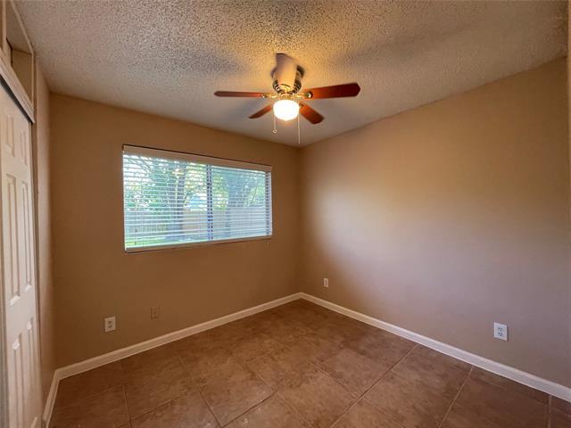 Building Photo - 7204 Shadow Bend Dr