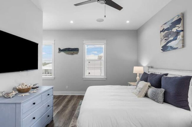 Building Photo - 157 S Arnold Rd