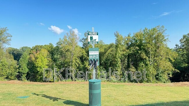 Building Photo - 1479 Creekside Cir NW