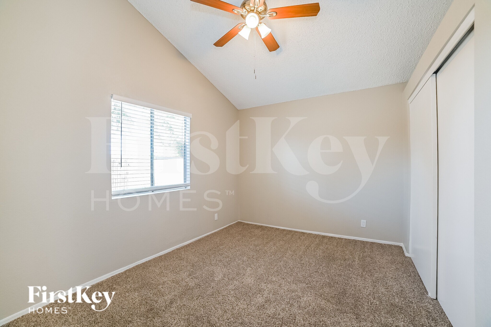 Building Photo - 5057 W Chicago Cir S