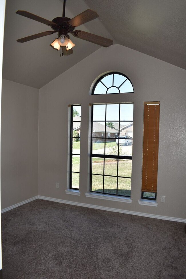 Building Photo - 3BD/2BA Home in Harker Heights with desira...