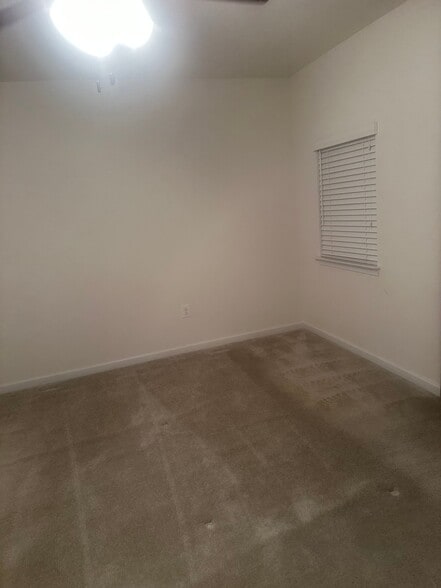 Building Photo - 5180 Mudville Ln