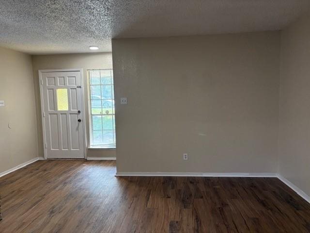 Building Photo - 715 Oakwood Ln
