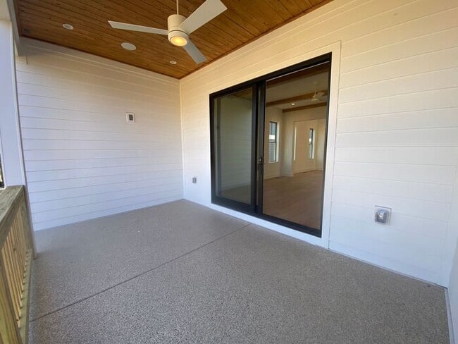 Building Photo - Beautiful New House in West Nashville - Hi...