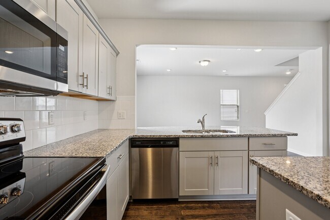 Building Photo - 2018 Sercy Dr