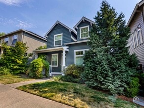 Building Photo - Beautiful 3 Bed/3 Bath Home!