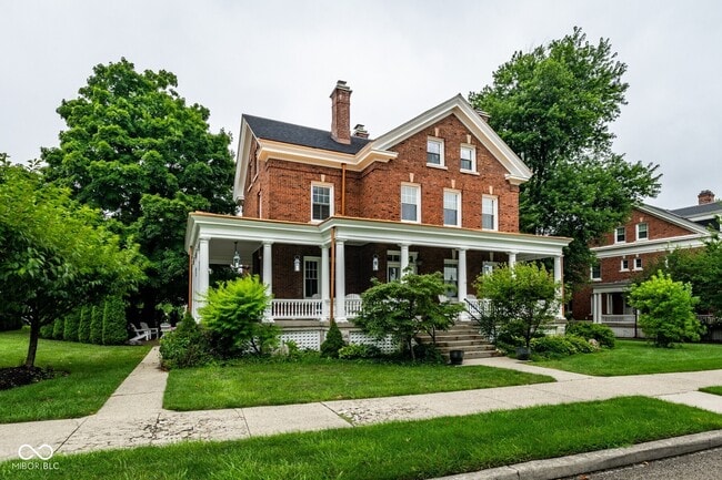 Building Photo - 5730 Lawton Loop W Dr