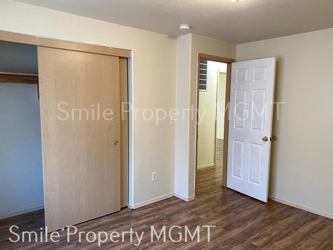Building Photo - 2523 SE 105th Ave