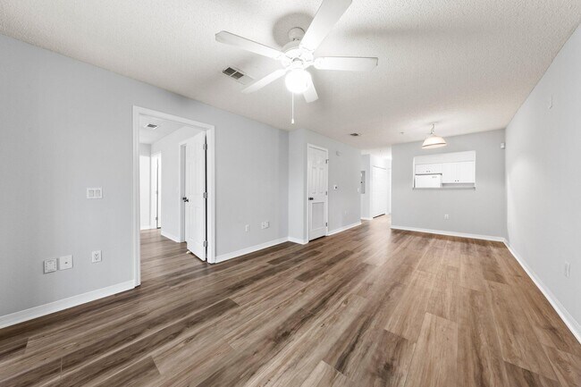 Building Photo - 4276 Calinda Ln