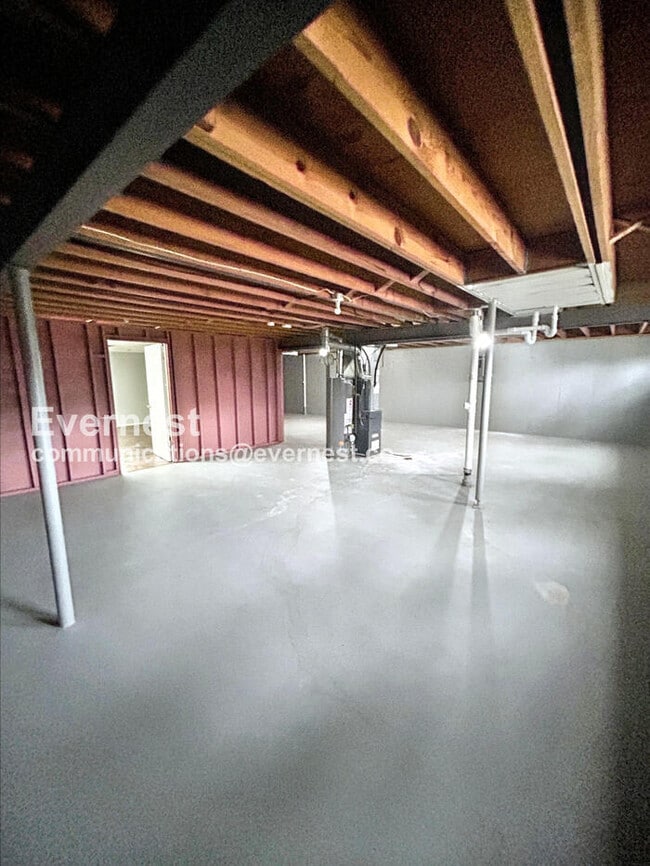 Building Photo - 12465 Shoreside Dr