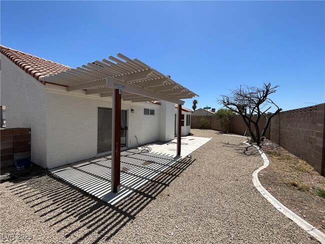 Building Photo - 5101 Chambliss Dr