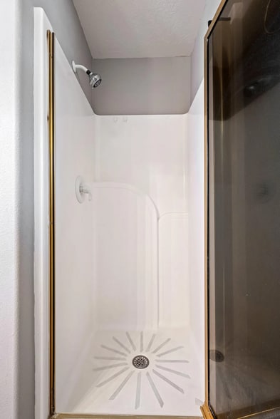 Building Photo - 1852 N Wedgewood Ln