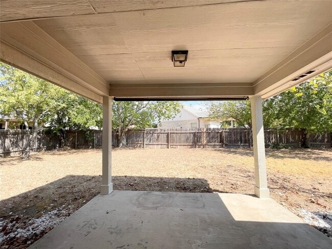 Building Photo - 1506 Amarylis Dr