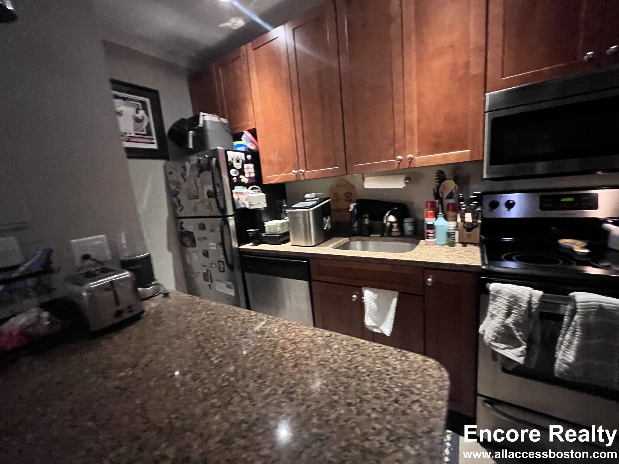 Building Photo - 17 Garrison St