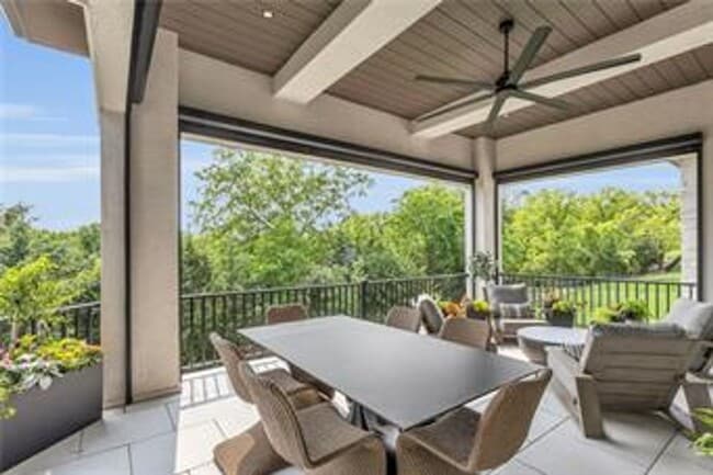 Building Photo - {5842} Luxury Rental in Forrest Ridge Esta...